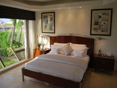 Bedroom 2 with king bed